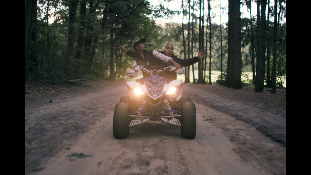 Dio - We Zijn Hier ft. Jayh, Bokoesam & Ronnie Flex (prod. Spanker)