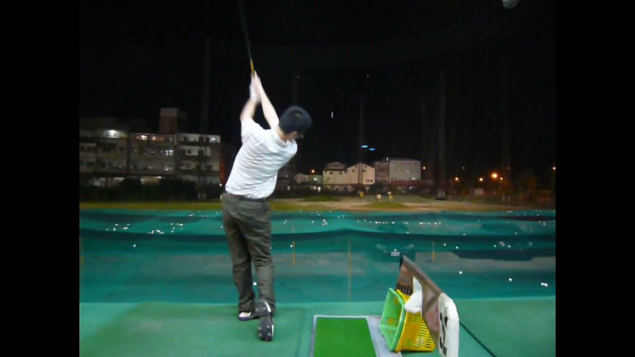 7-Iron Swing by Cleveland Hi Bore Xli