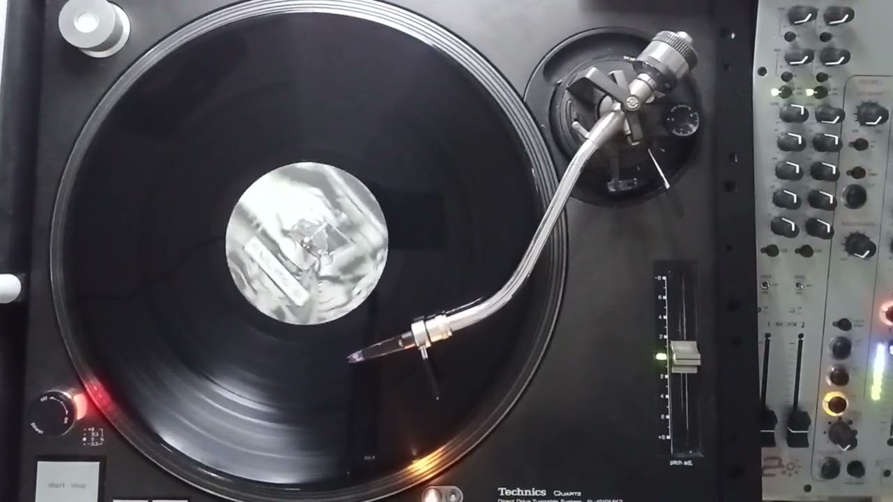 10 Traktion 03 B2 Suburbass–Playground