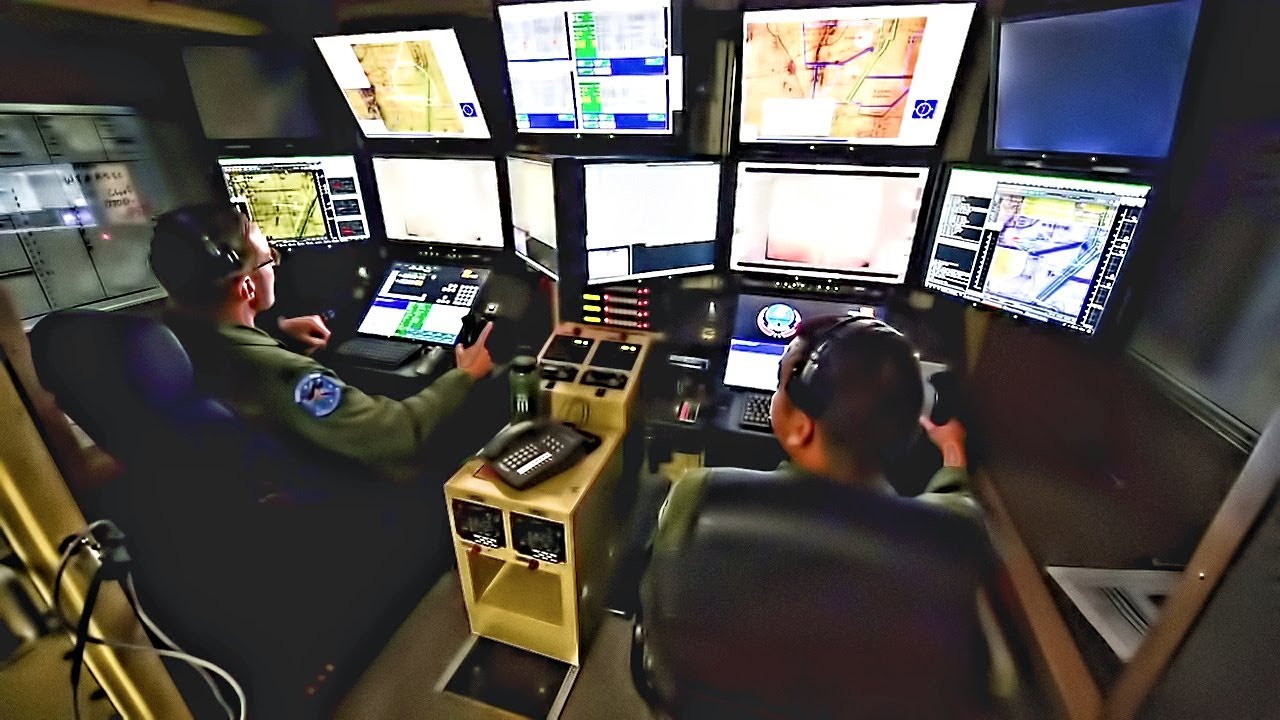 MQ-9 Reaper (DRONE) Control Room &bull; It's Incredibly Complex