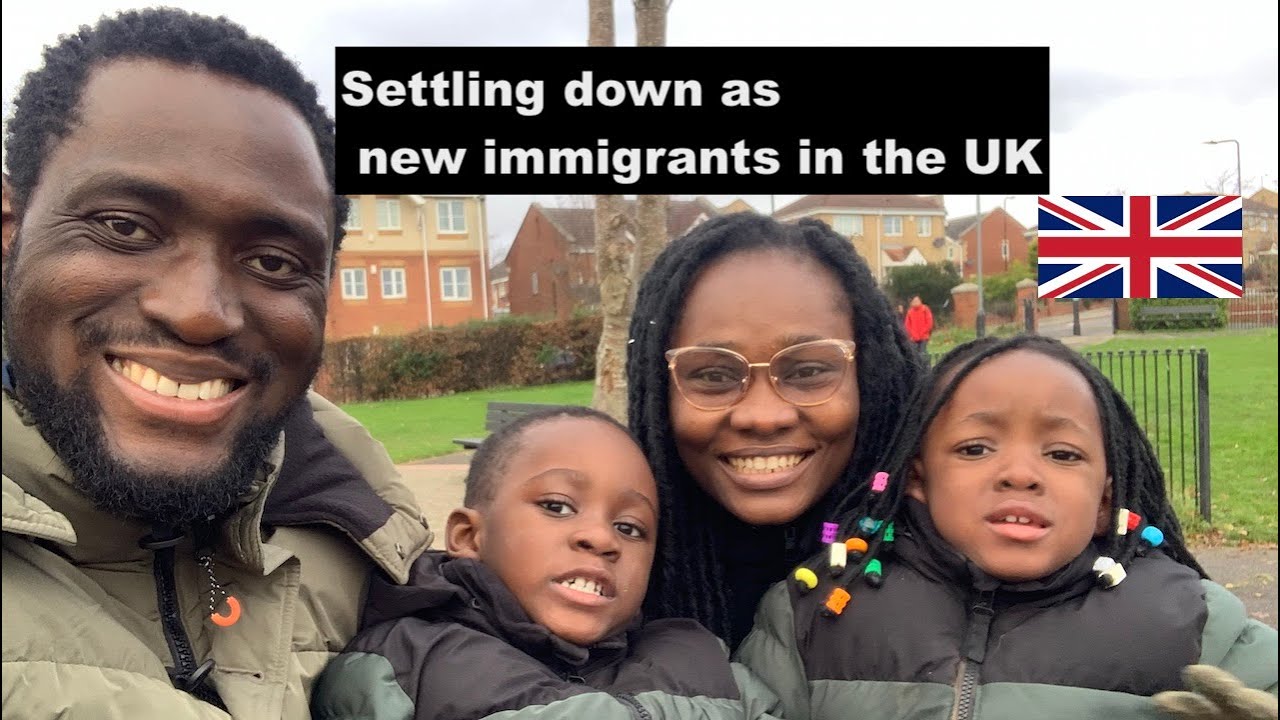 Settling down as a family of 4 in the UK | Visiting park near us | Shopping with the kids
