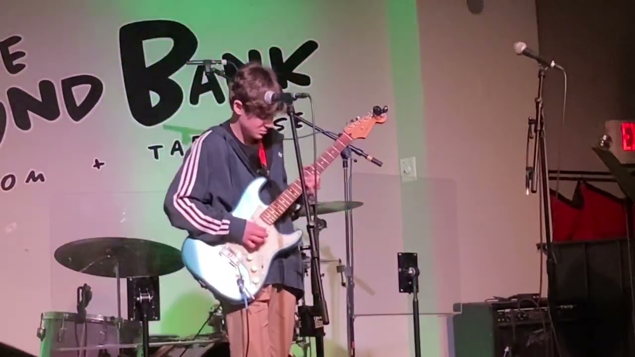 Comfortably numb solo live at the sound bank