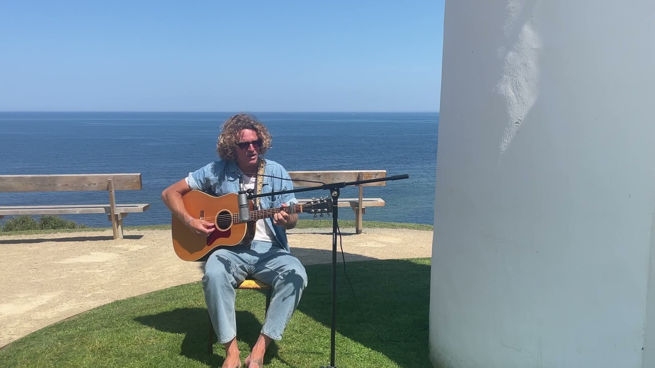 Nerman au phare de Guéthary pour Le Baladeur