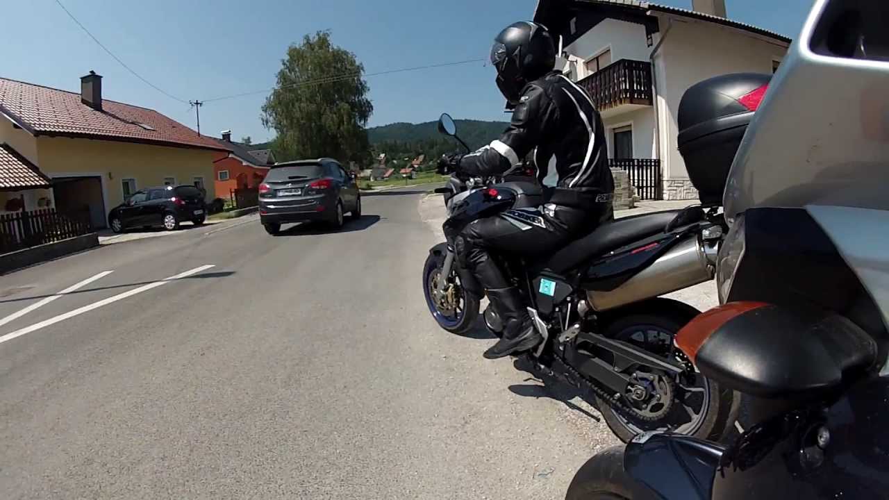 Onboard video - fast ride and near accident (Yamaha TDM 900 & Aprilia Pegaso 650 Strada)