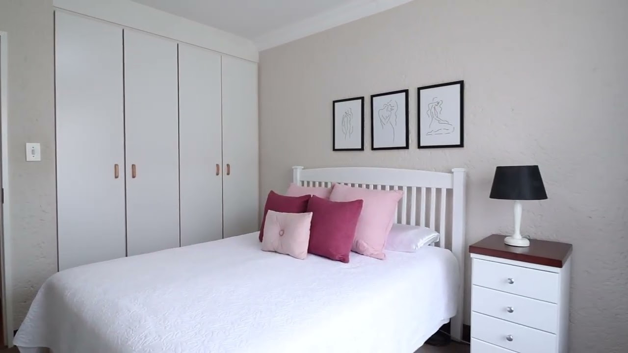 Property For Sale in Glenvista, Johannesburg