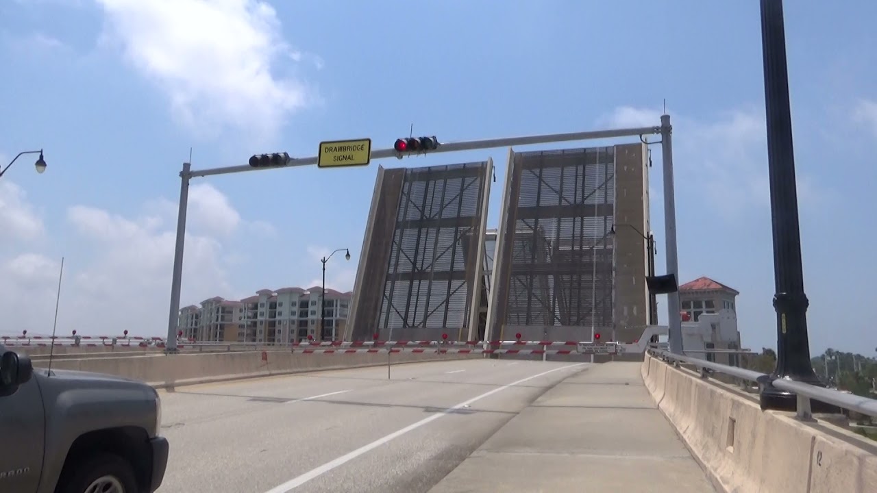 KMI/Hatchett Creek Drawbridge Opening, Venice FL