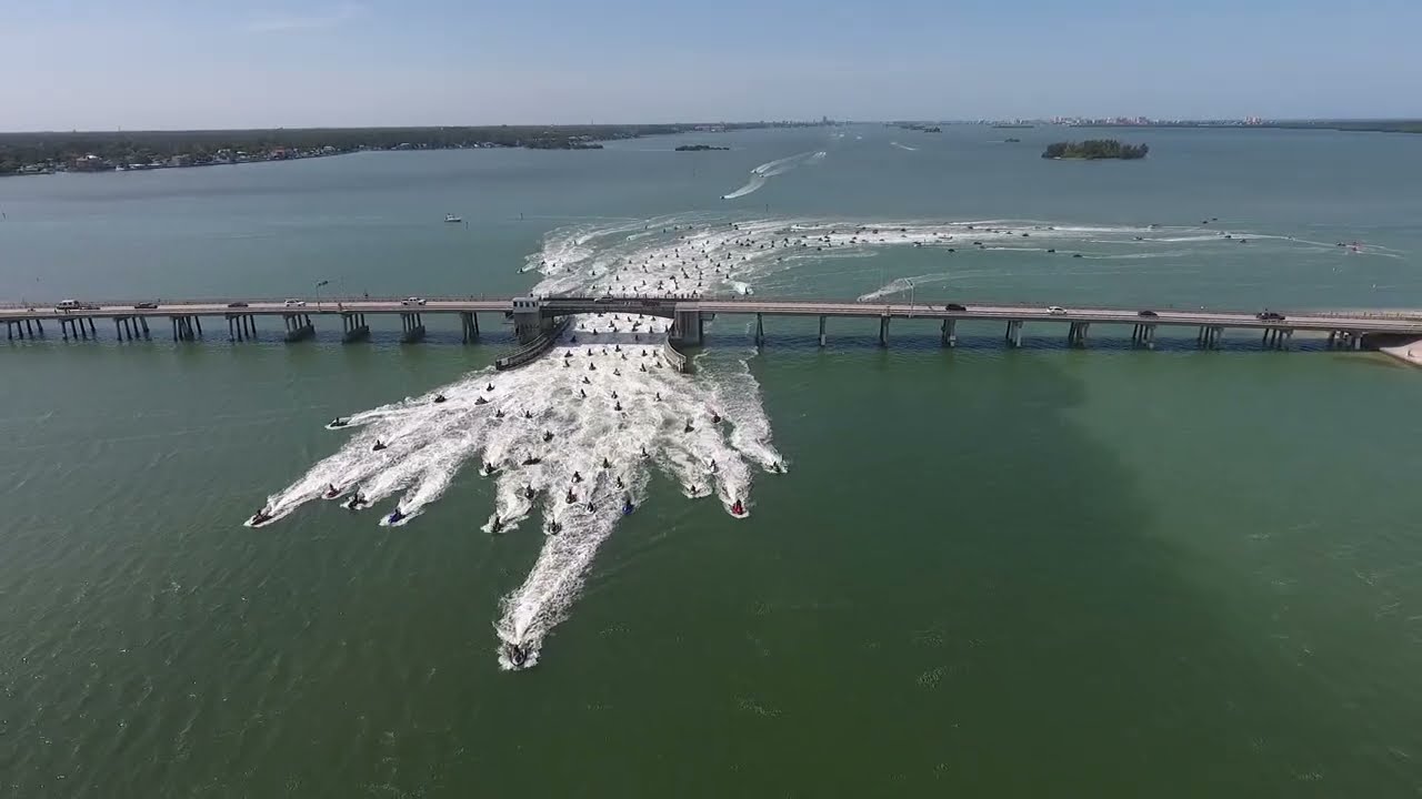 100's of Jet Skis ride under Dunedin Causeway Bridge (Dunedin Excursion)