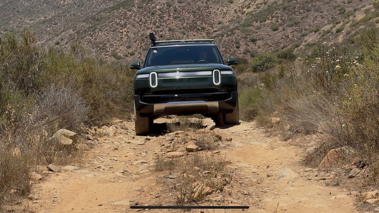 1 year, 12k mile review on a DUAL STANDARD 2025 Gen2 Rivian R1S- would I do it again?
