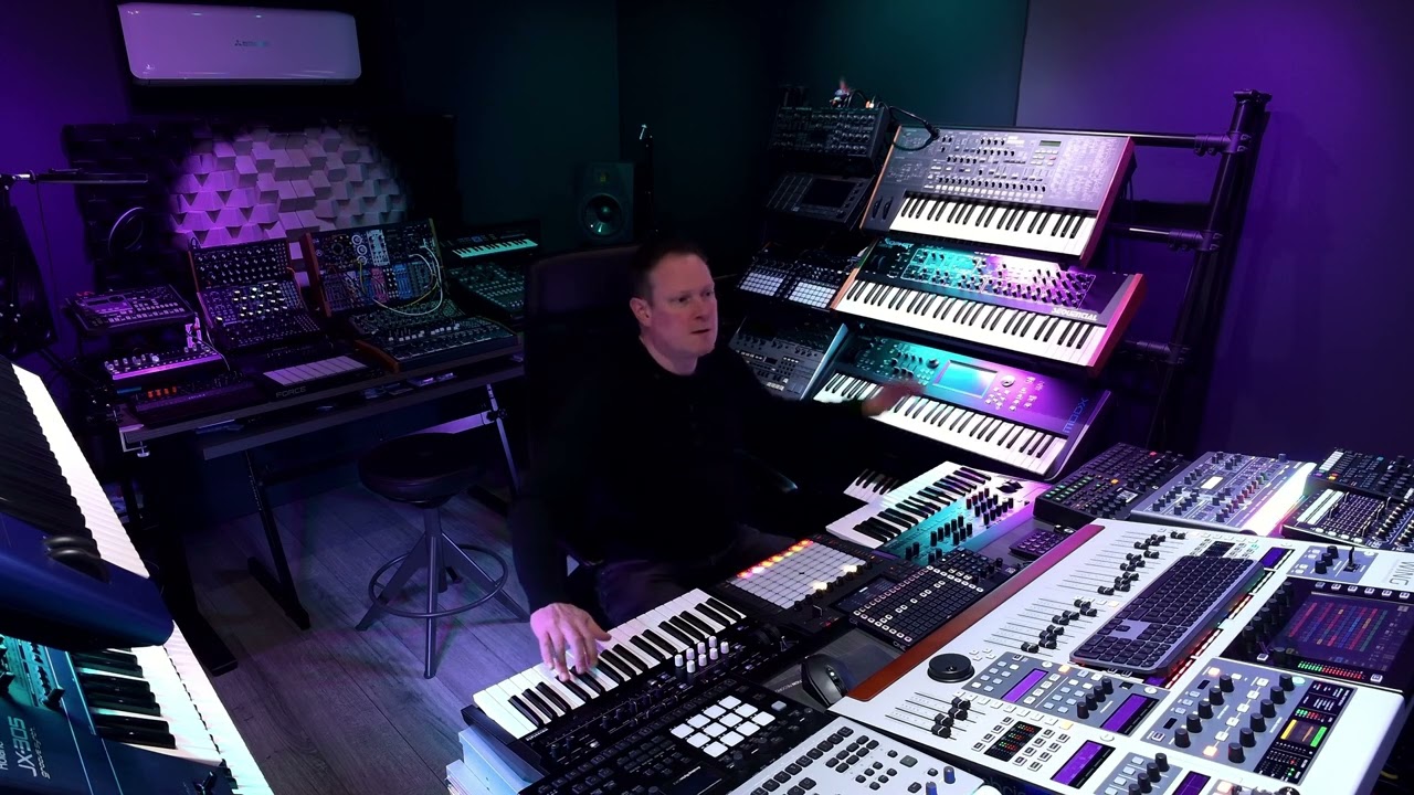 This is a game changer! OXI ONE is going to be my go to sequencer for Melodic Techno from now on.