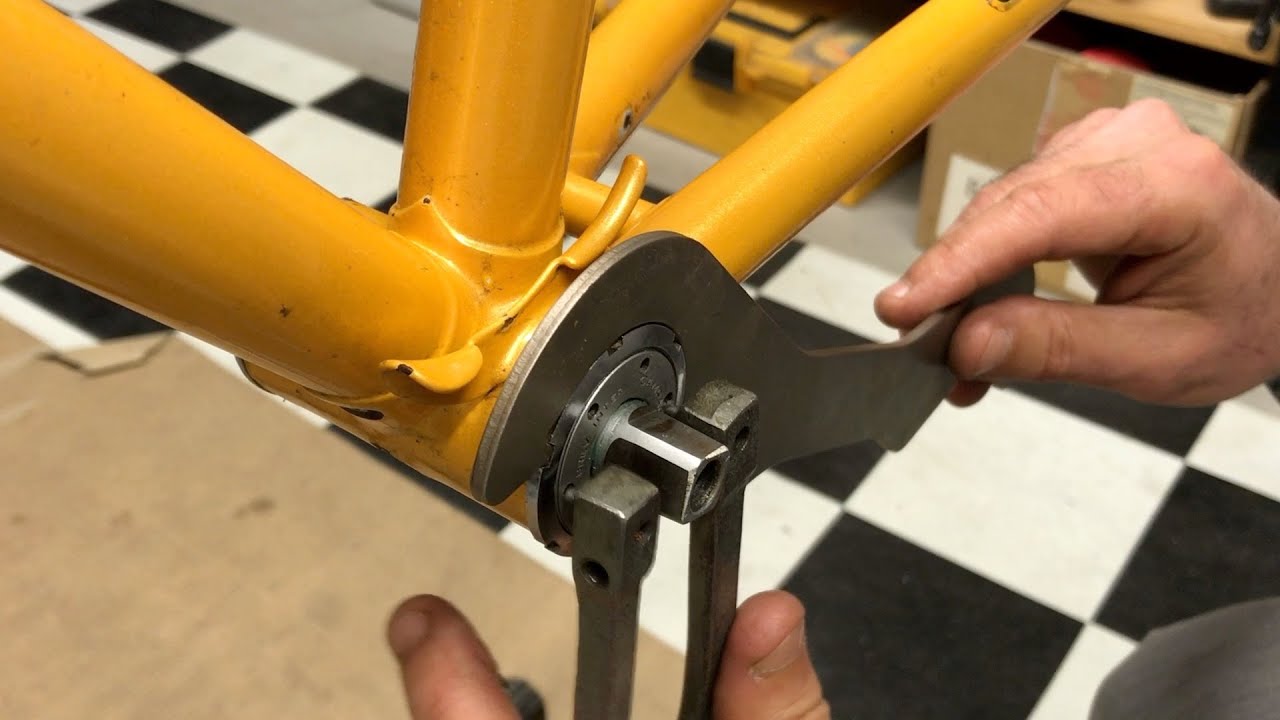 Astuce : comment monter et régler un boîtier de pédalier