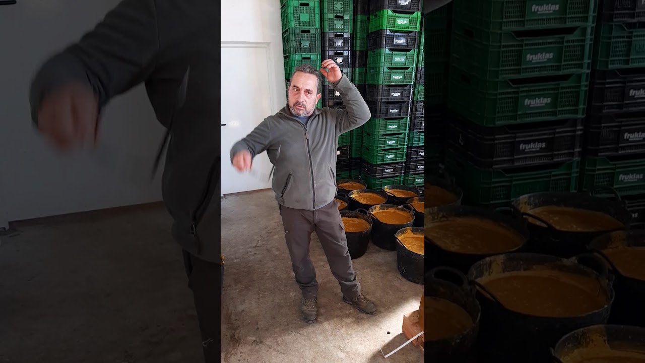 Fundidor de cera con prensado automático para cerón