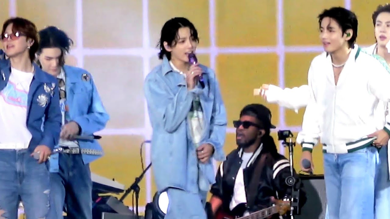 221015 Dynamite @ 방탄소년단 BTS Yet To Come in Busan (아시아드 주경기장)