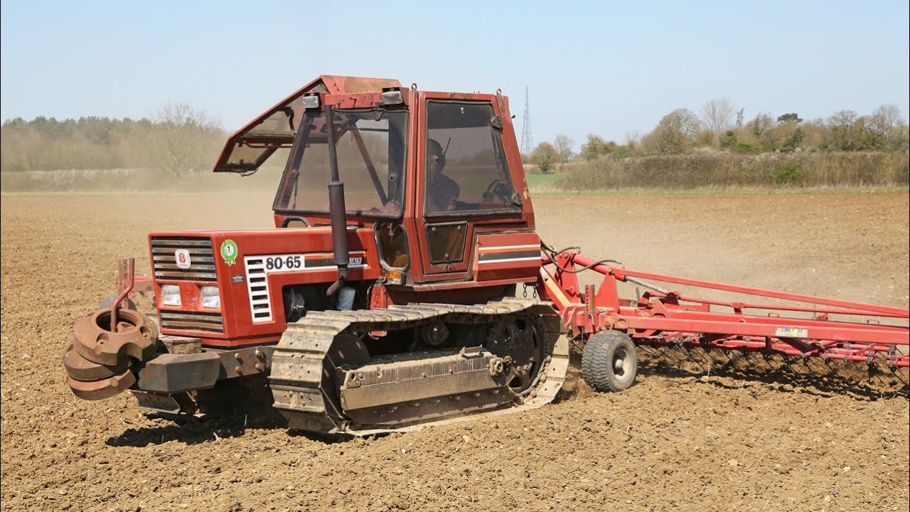 Classic 1988 Fiat 80-65 crawler tractor and 10.5m Einböck weeder harrow | Steel Tracks at Work