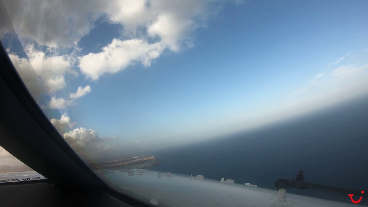Take off Fuerteventura Airport ✈ TUI fly