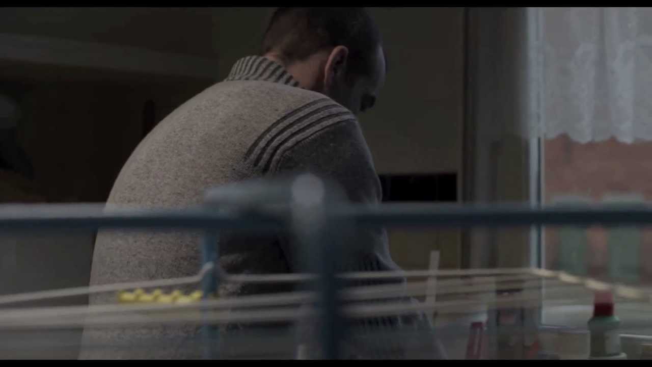 Exclusief! Jeroen Willems in 'Boven is het Stil' (2013)
