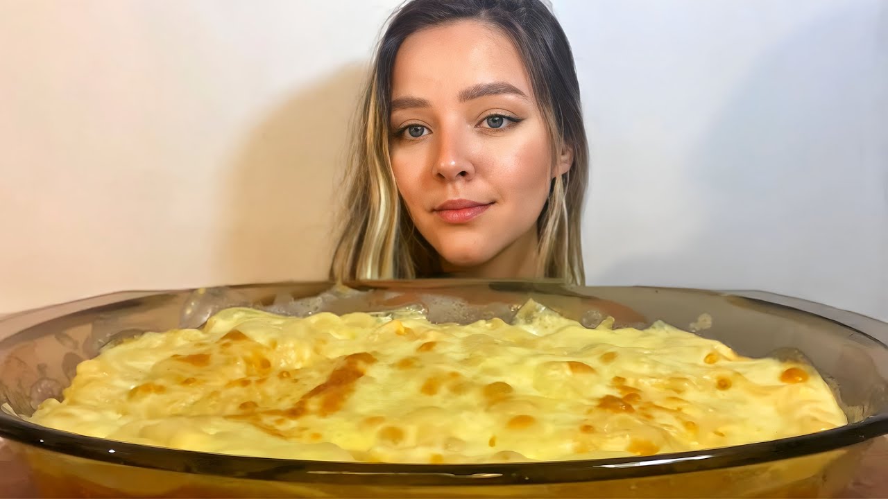 MAC N CHEESE GRATINADO COM MUITO QUEIJO MUKBANG BRASIL | CAMILE ASMR