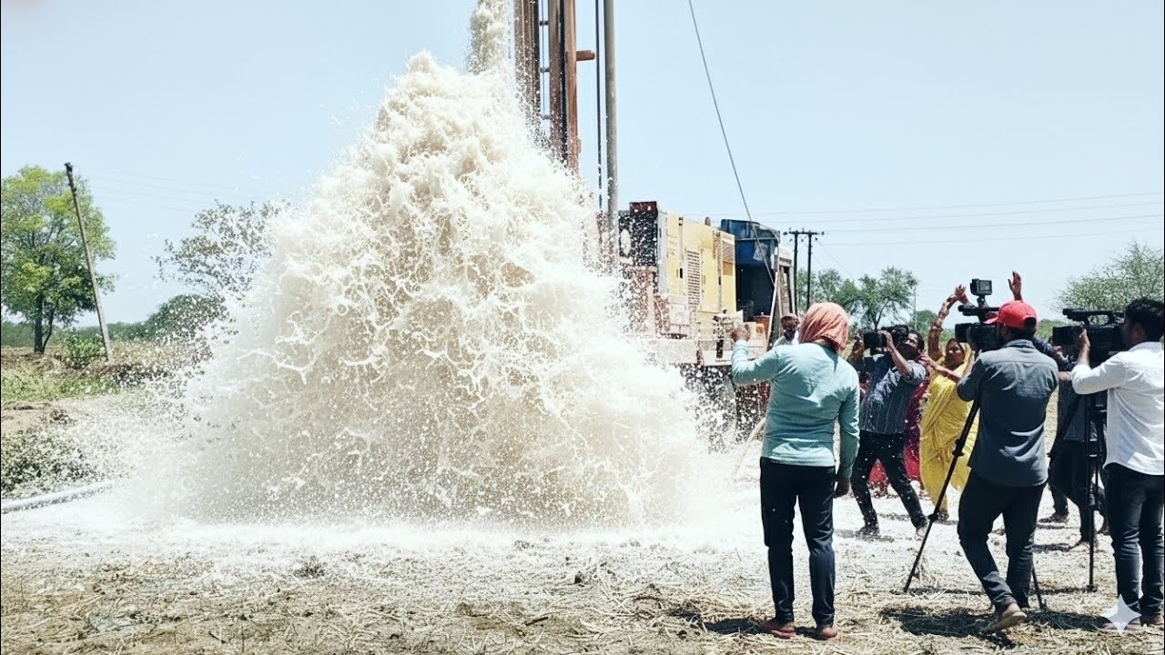 Borewell Drilling - 10Hp Motor With 410 feet deep inside Borewells Video Boring Machine - Method 