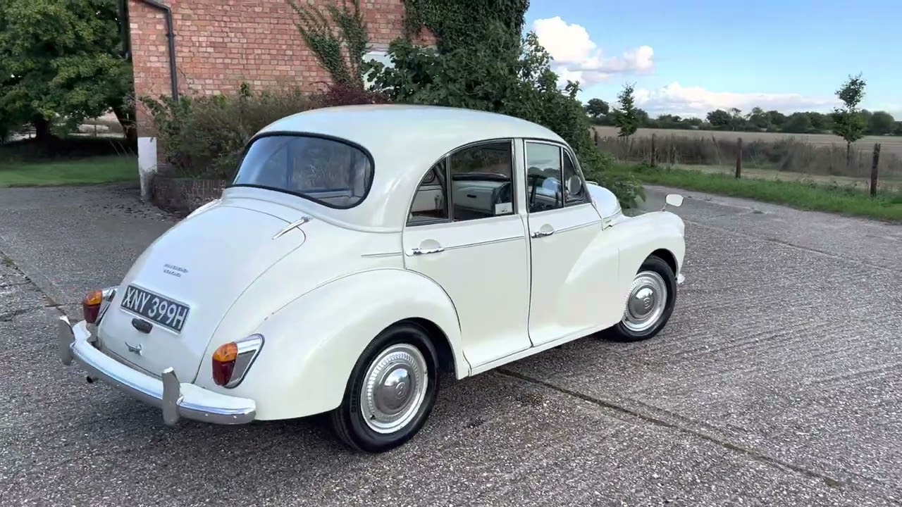 Morris Minor 1000 1969 - Bradley James Classics