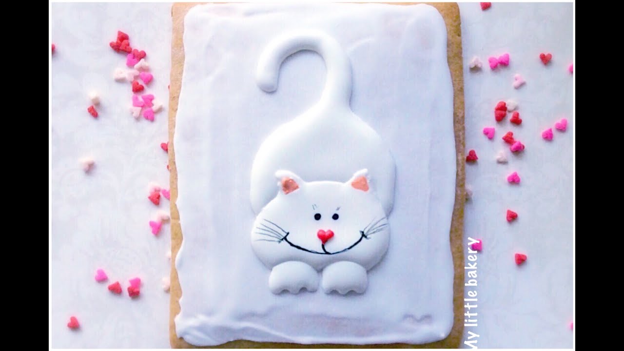 White cat cookie..simple design..My little bakery