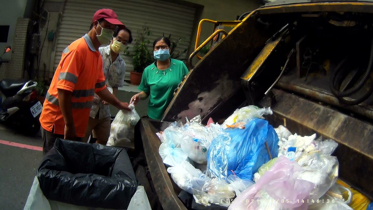 2021 0705 144544 008 171-VP垃圾車隨車執勤