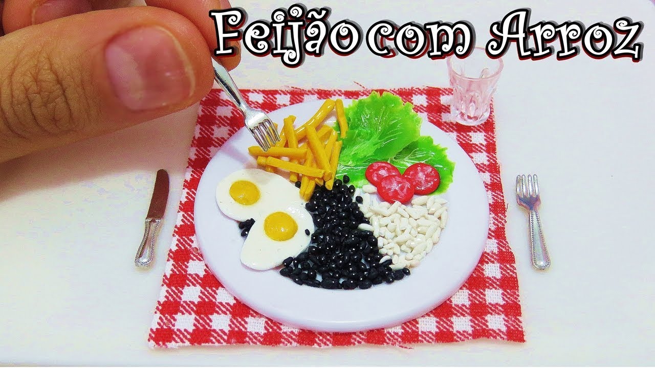 COMIDA PARA BARBIE COMO FAZER ARROZ FEIJÃO FRITAS OVOS E SALADA PARA ALMOÇO DAS BONECAS FACIL