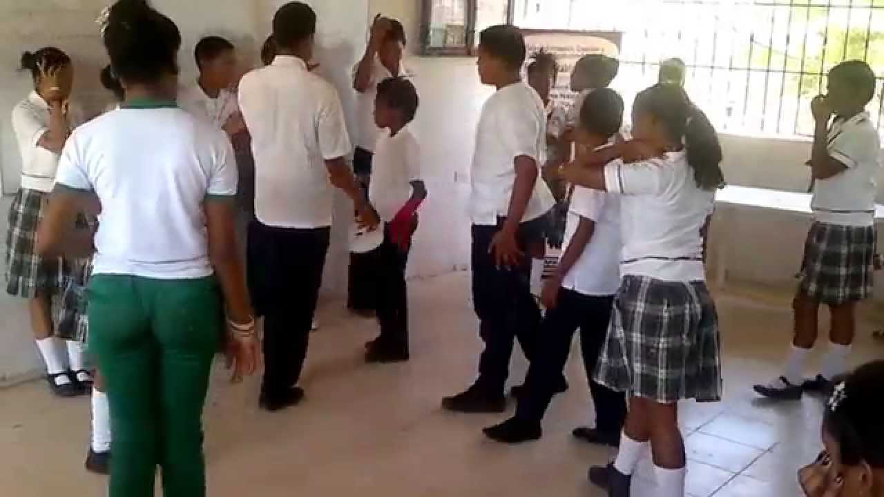 PRACTICA DEL GRUPO DE TEATRO EN EL INETIT