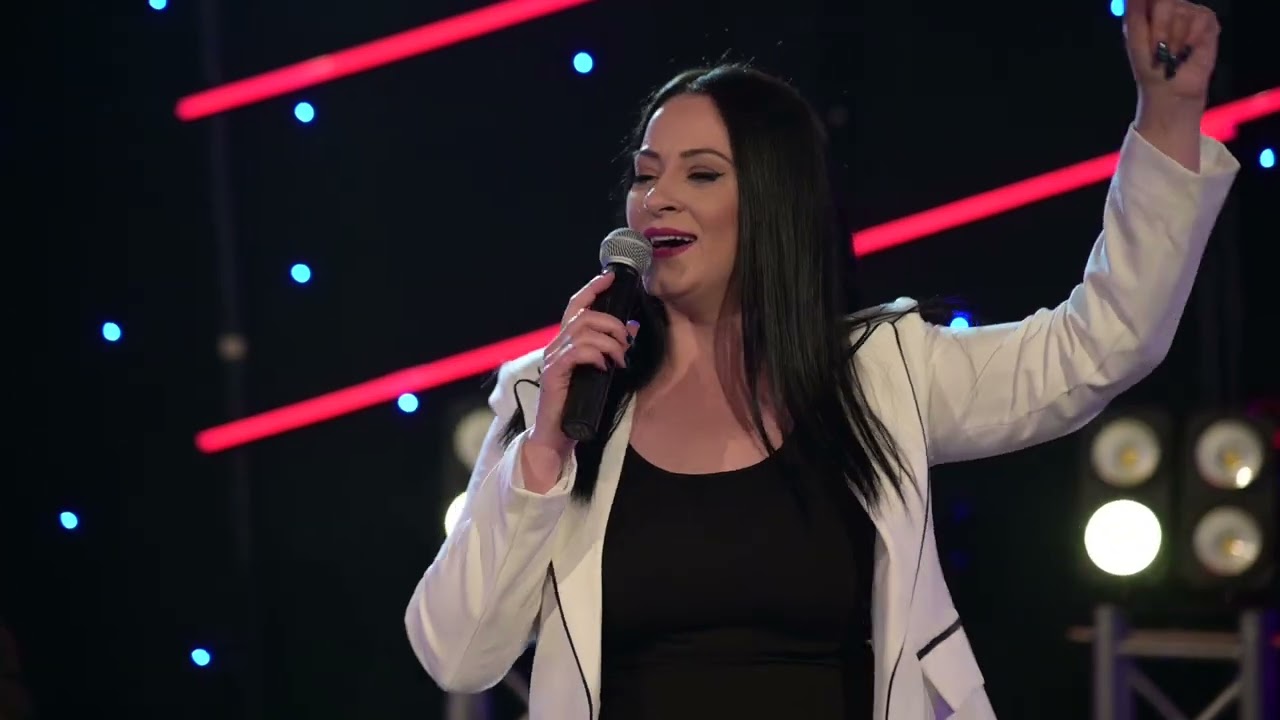 Aneta i Grupa Molika - A bre cico (Art Studio Production Live TV Show)