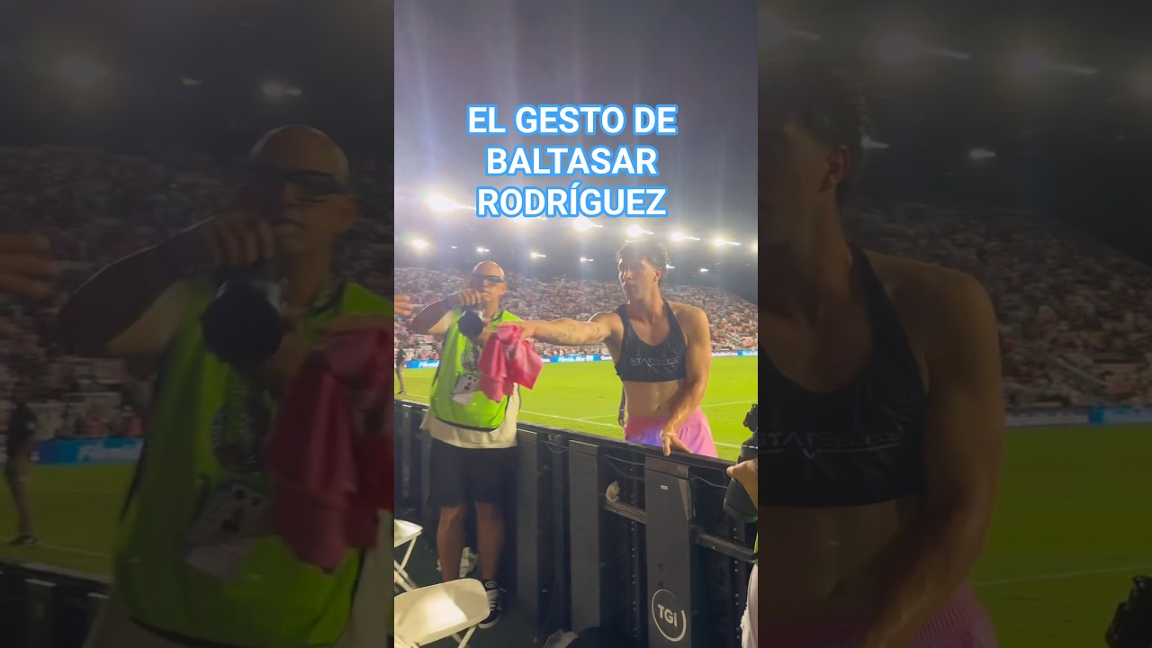 Baltasar Rodr&iacute;guez le regal&oacute; su camiseta del Inter Miami a un nene con la casaca de Racing