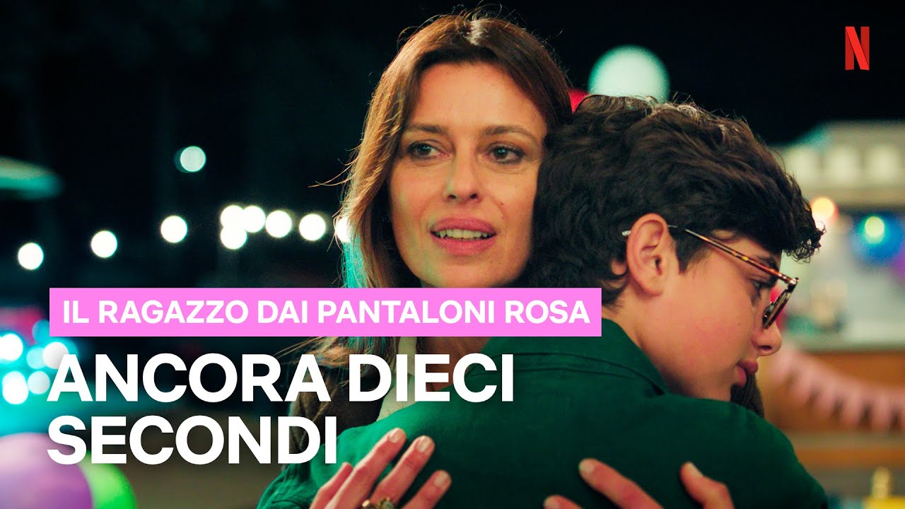 La scena dell'ABBRACCIO ne IL RAGAZZO DAI PANTALONI ROSA | Netflix Italia