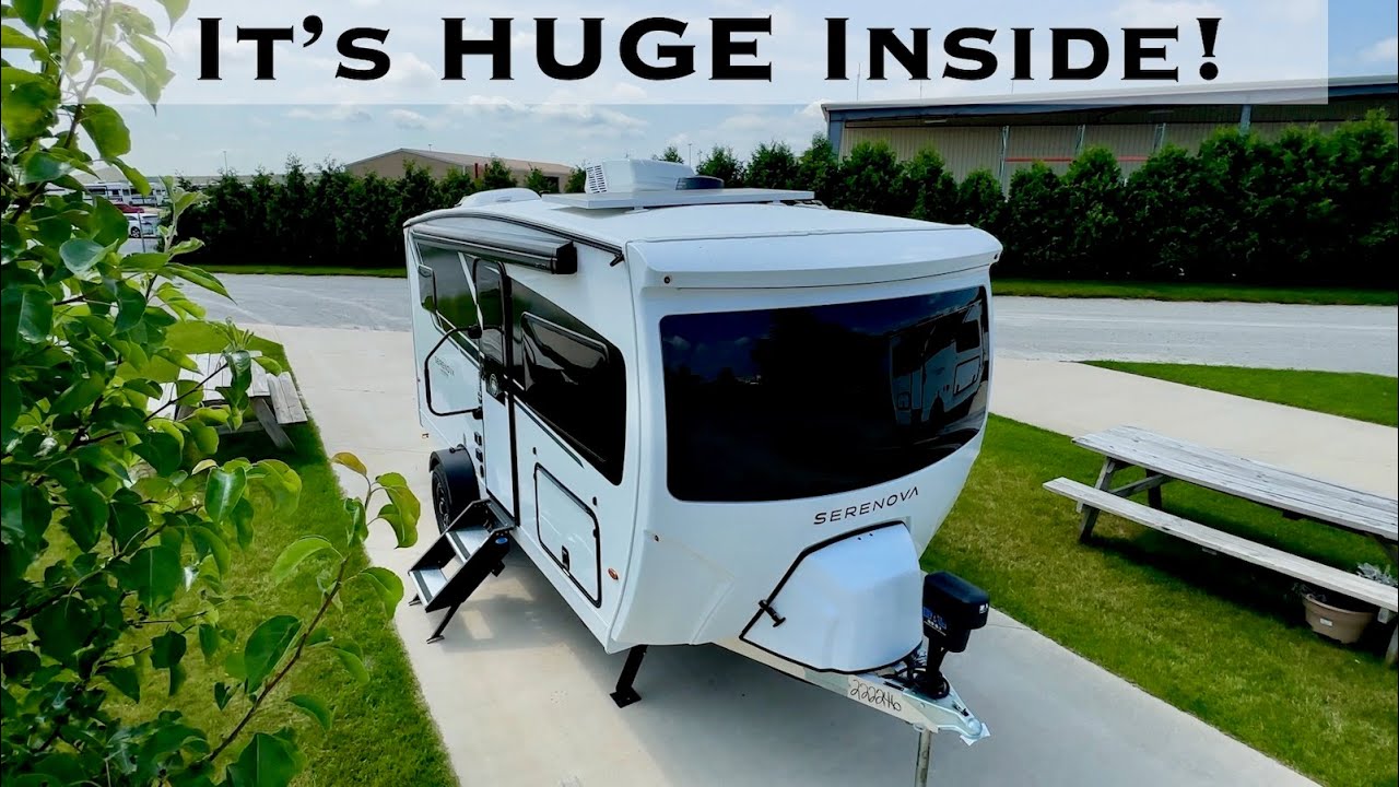Grand Design Serenova 150HL: RV Luxury for Couples