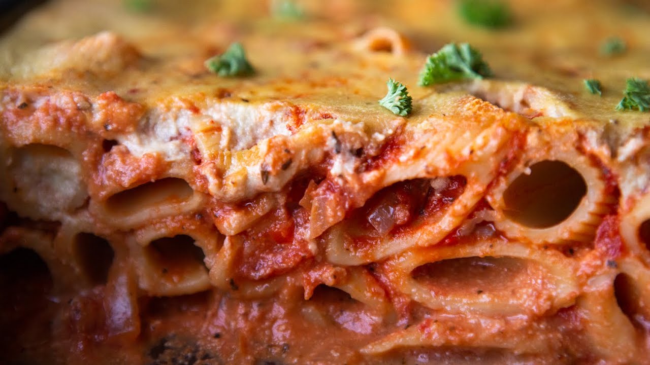 Vegan Baked Ziti Recipe (Pasta Bake)