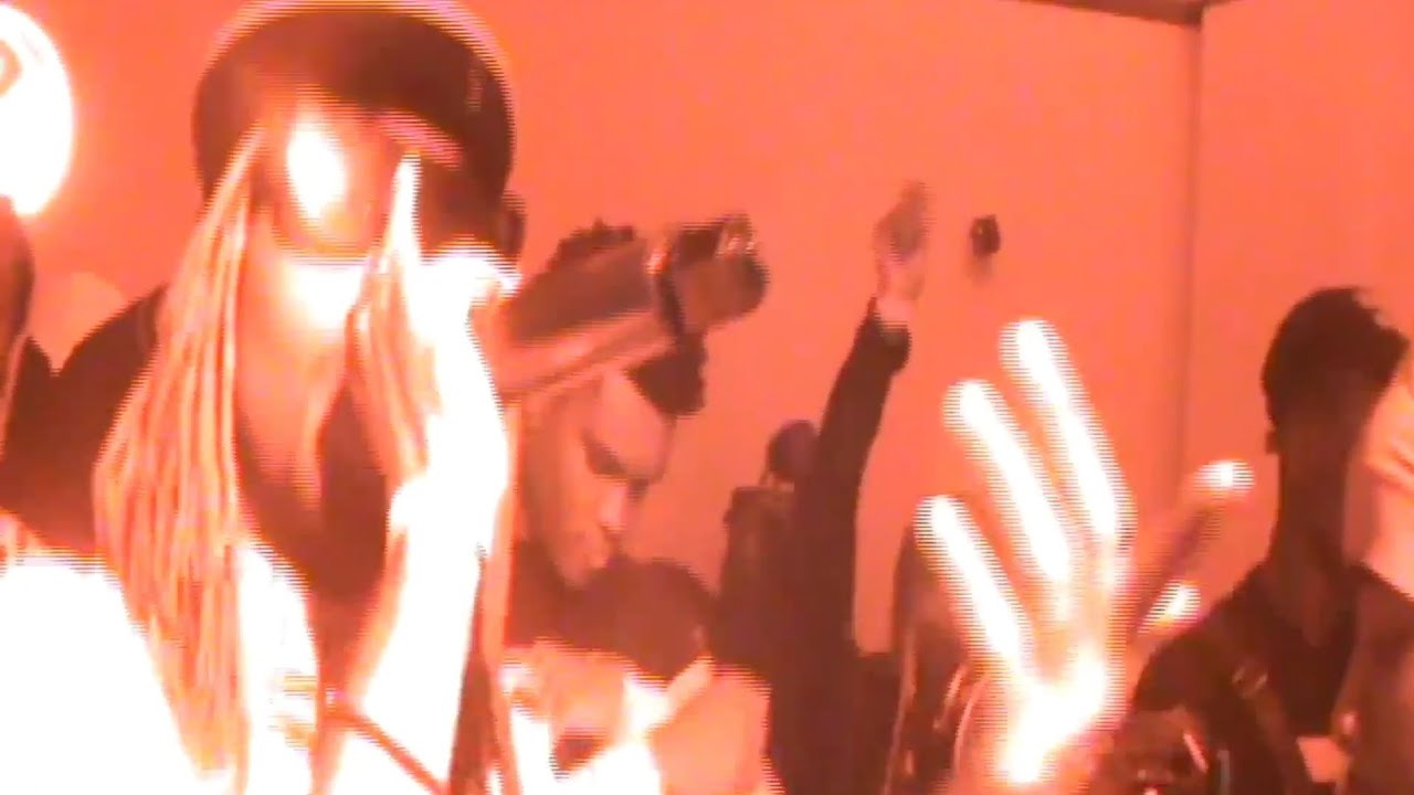 Rowdy B's Full Set at BolaPsd Starbus Party, August 2025.
