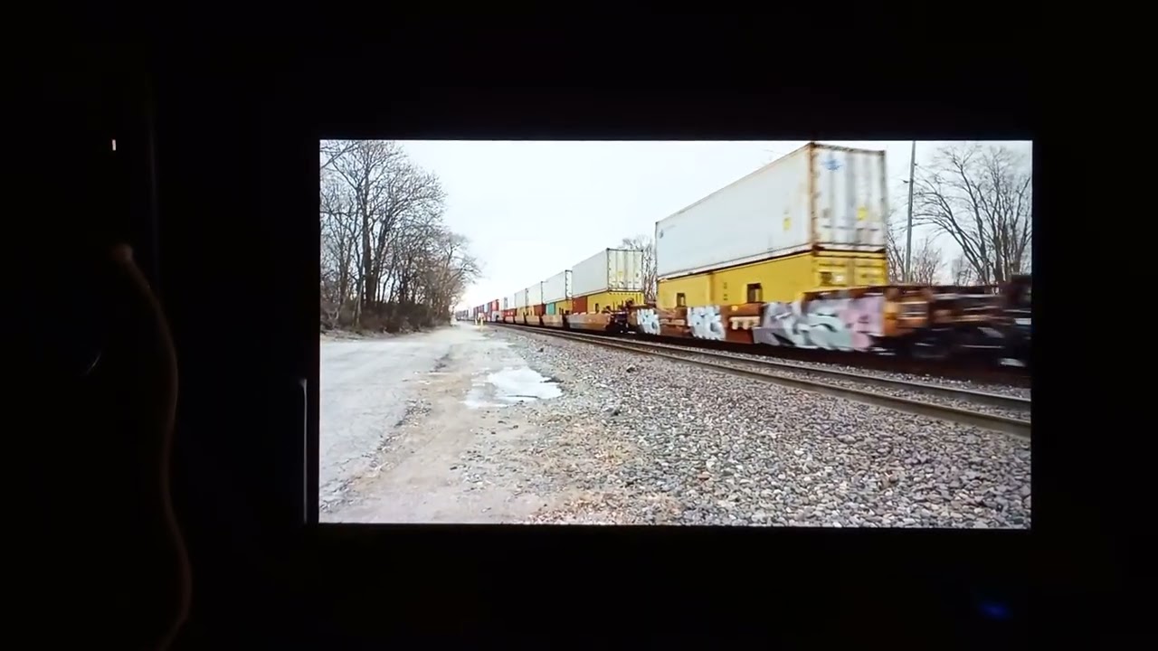 TrainVideo Of A SCREEN View With A CSX ??? WB Train In The Fostoria Ohio, USA Area By Gabriel