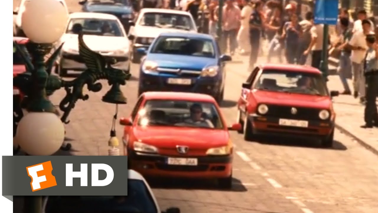 Vantage Point (2008) - Spanish Car Case Scene (7/10) | Movieclips