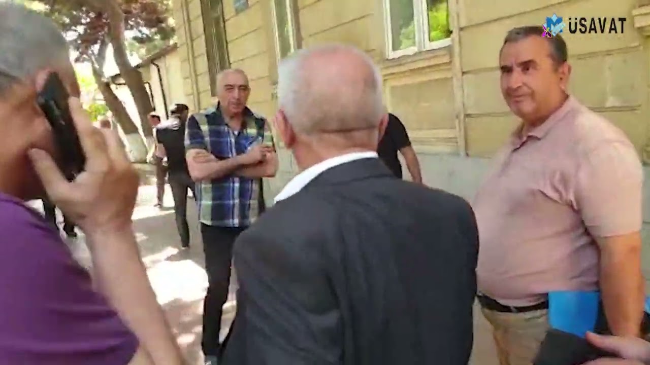 Sahib Ələkbərov jurnalisti belə təhqir etdi: 