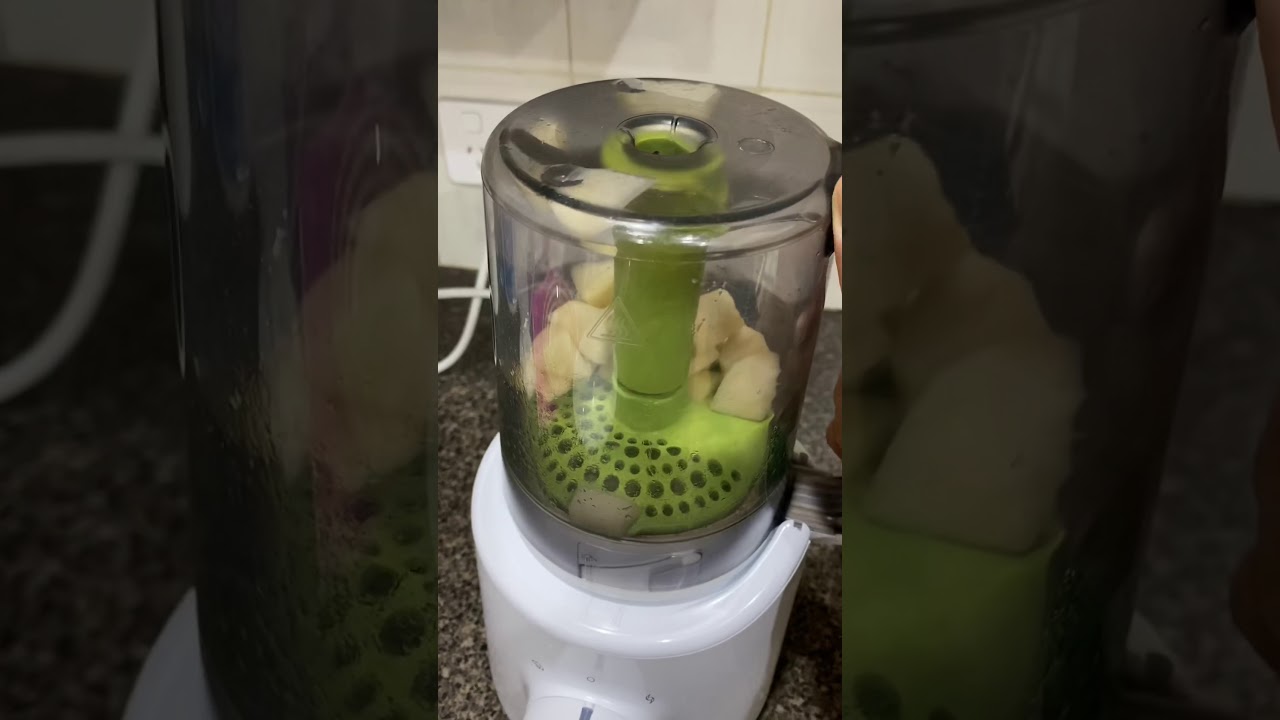 Pear And Banana Purée for Babies 6-12 months old using Philips Avent 2 in 1 Baby Food Maker