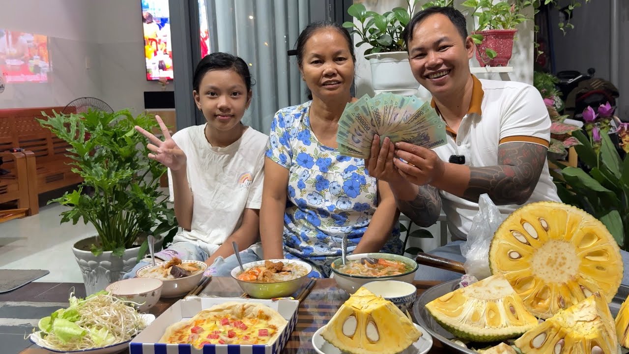 LÃNH TIỀN YOUTUBE CHIA SẺ VỀ DOANH THU TRONG 10 NGÀY VỀ QUÊ QUAY VIDEO CỦA VỢ CHỒNG TÚ LANG THANG