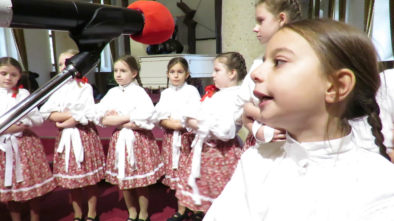 Adventní zvyky (folklorní pásmo dětí)