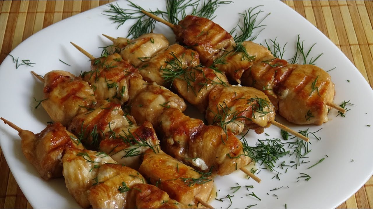 Как приготовить сочные куриные шашлычки. Секрет маринования куриного филе.