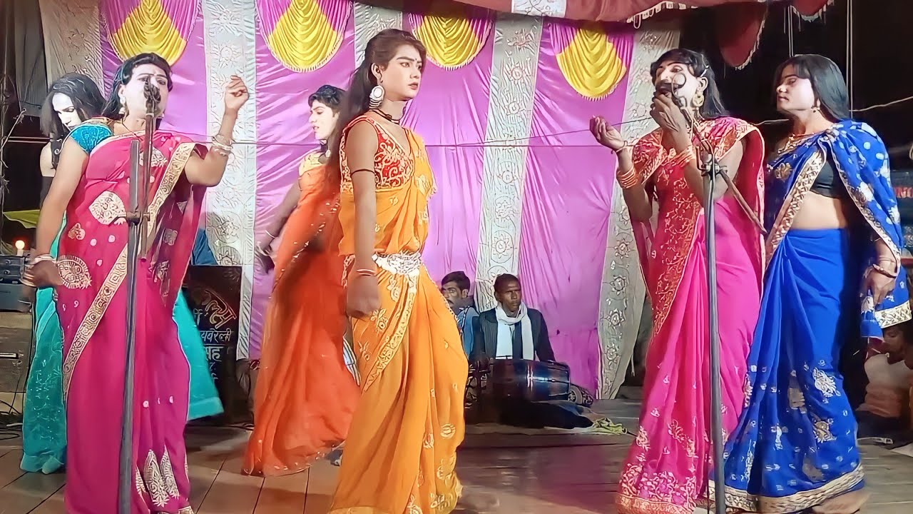 नौटंकी के जबरदस्त 