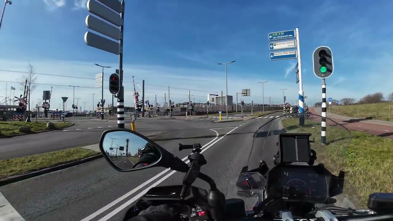 Hoek van Holland, Nederland 23-02-2025 BMW R 1300 GS