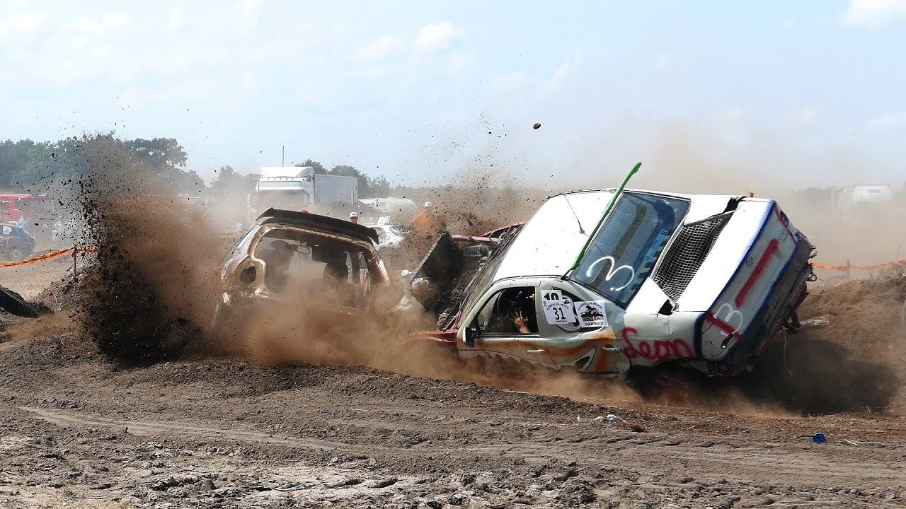 I ogólnopolskie wyścigi Wrak Race w Toruniu - Relacja