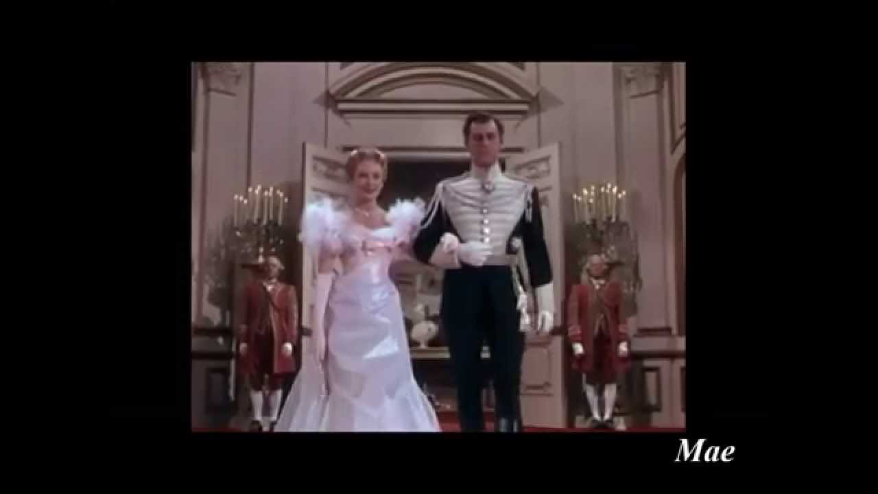 The prisoner of Zenda waltz scene (1952) Stewart Granger, Deborah Kerr.