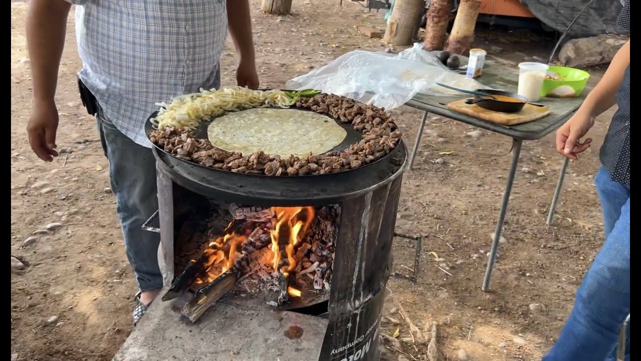 Super burros de asada con tortillas recién echas