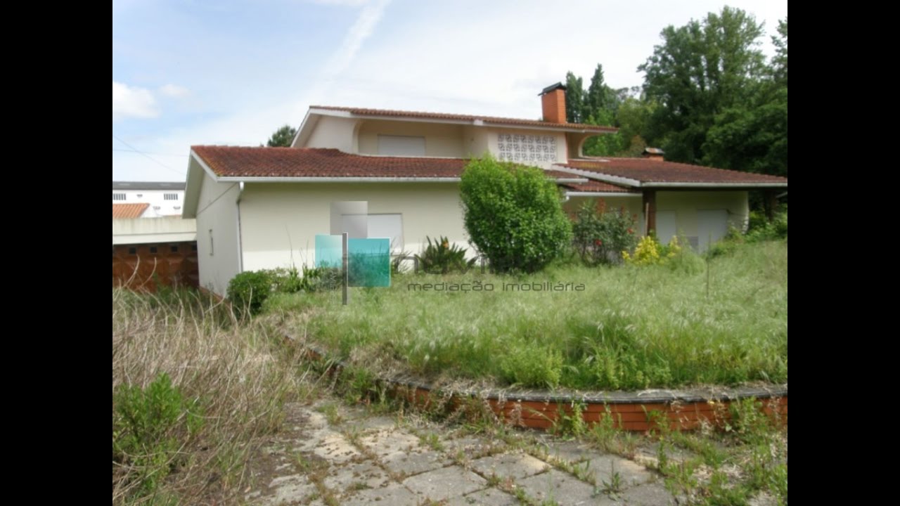 Moradia Térrea em Leiria c/ águas furtadas e terra para cultivo