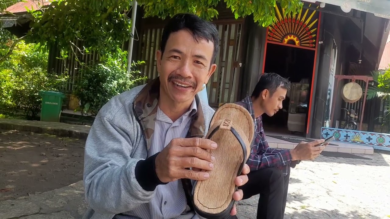 BADA GAHE II SANDAL