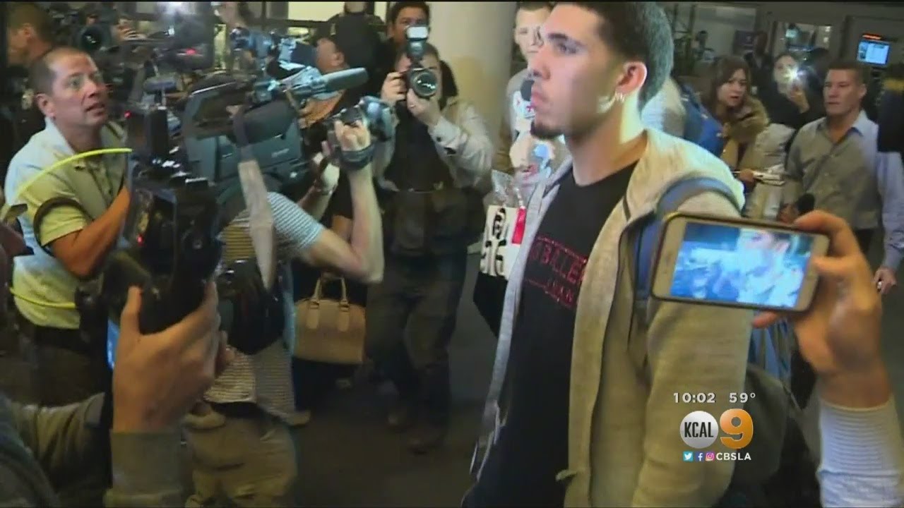 3 UCLA Basketball Players Return From China To Mob Scene At LAX