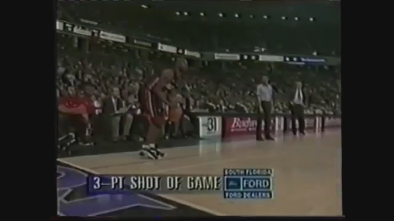 Jamal Mashburn 18 Points 9 Ast @ Kings, 99-00.
