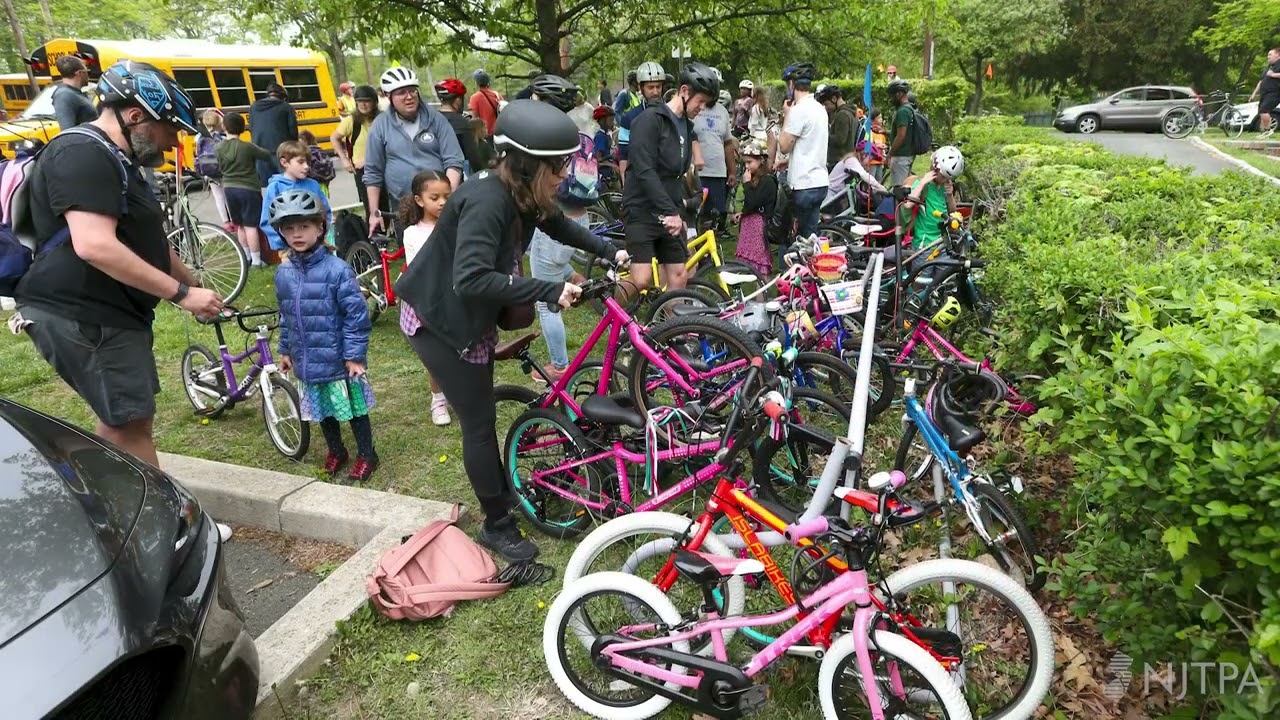 InTransition Magazine: Bike Buses