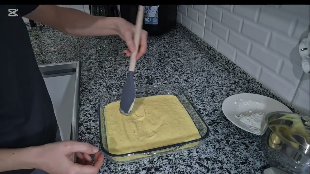 GELENEKSEL YOĞURT TATLISI
